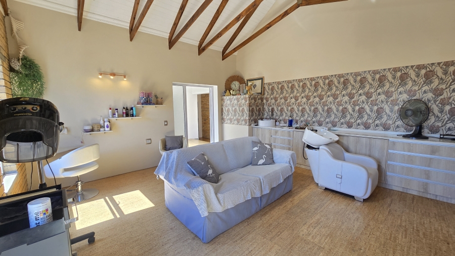 To Let 2 Bedroom Property for Rent in Port Owen Western Cape